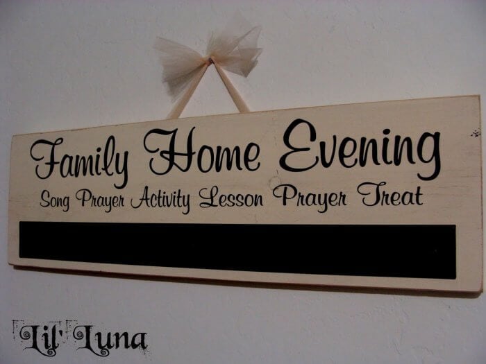 Cute and Easy Family Home Evening Board Tutorial on { lilluna.com }! Great way to give assignments!