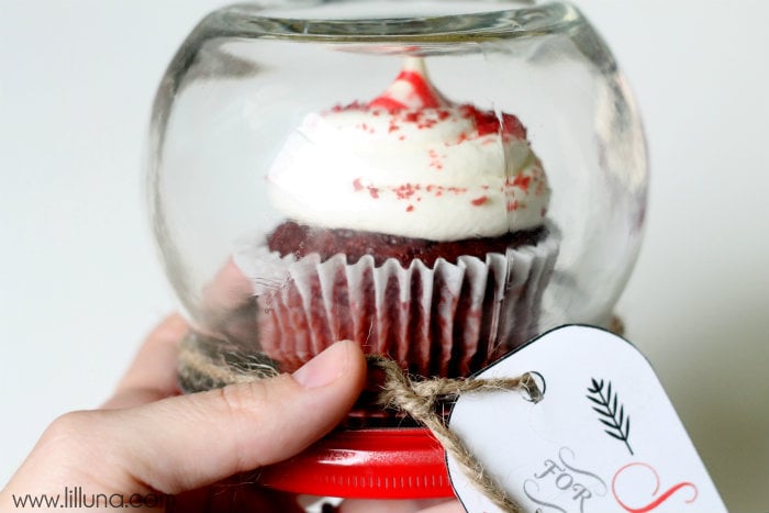 Cupcake Gift Jar!! So cute and unique!! Keep upside down or turn it right side up & fill with treats!