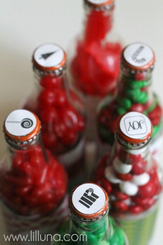 Christmas Pop Bottle Gift Set!! Such a fun way to give a variety of treats!! FREE prints on { lilluna.com }