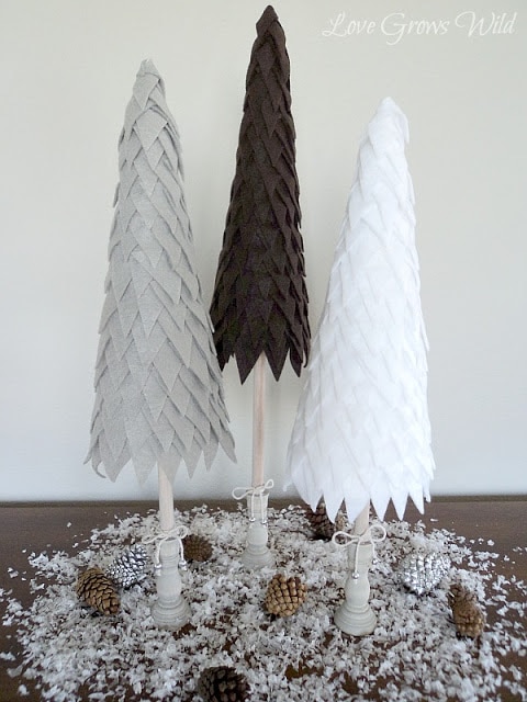 A beautiful collection of 30 Handmade Christmas Trees! Lots of great ideas to inspire you!