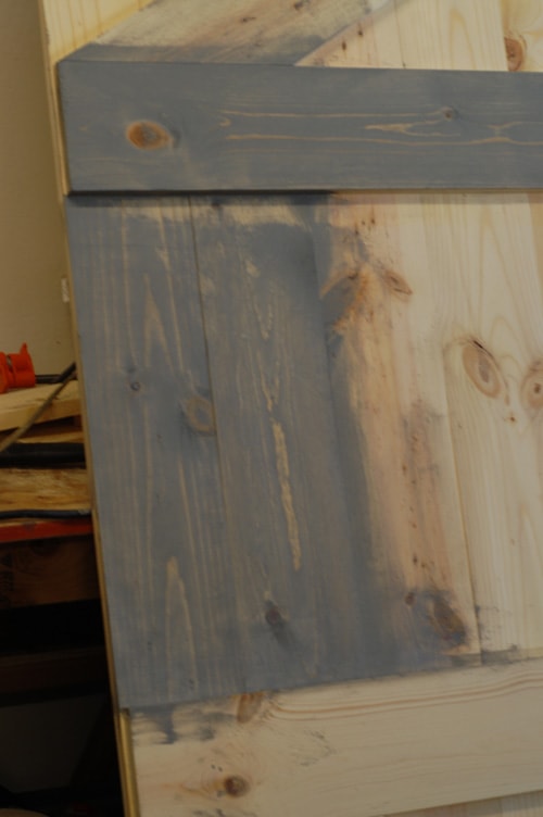 DIY Barn Door Headboard Tutorial on { lilluna.com } So cute and pretty easy!