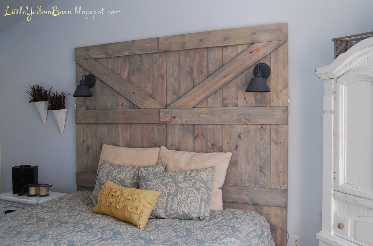 DIY Barn Door Headboard Tutorial on { lilluna.com } So cute and pretty easy!