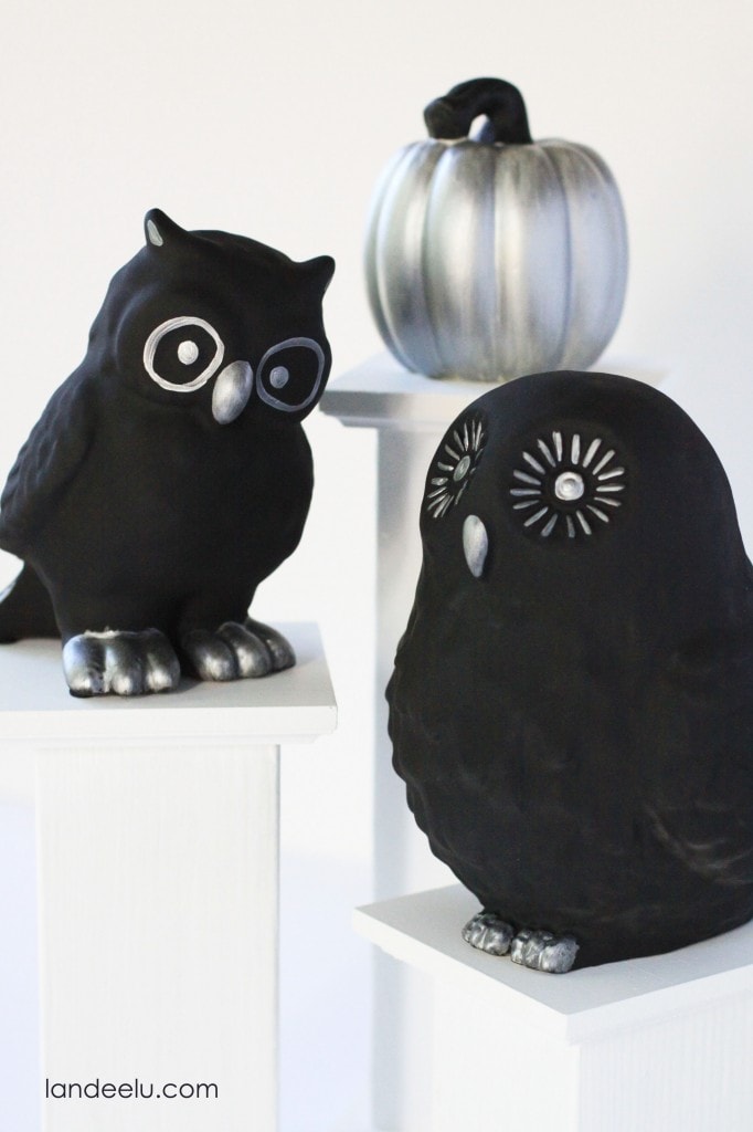 20 Quick and Easy Halloween Crafts - A Collection of simple and SUPER CUTE Halloween Crafts!! { lilluna.com }