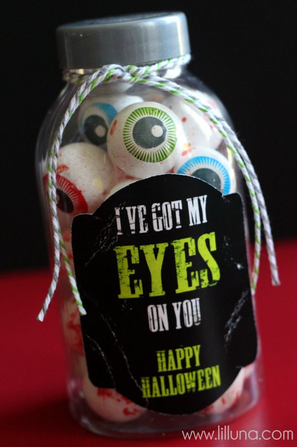 Simple Halloween Gift Idea - I've Got My Eyes on You! Kids will love this fun idea!