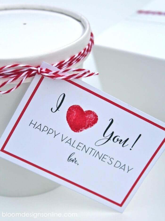 Fingerprint Valentine's Tags on { lilluna.com } Simple, cute, and easy to make!!