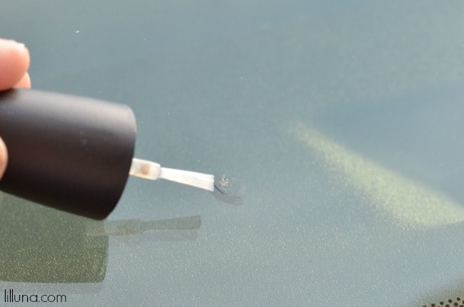 How to keep a windshield crack from spreading! Brilliant! Great tip and it only takes one thing - nail polish!!