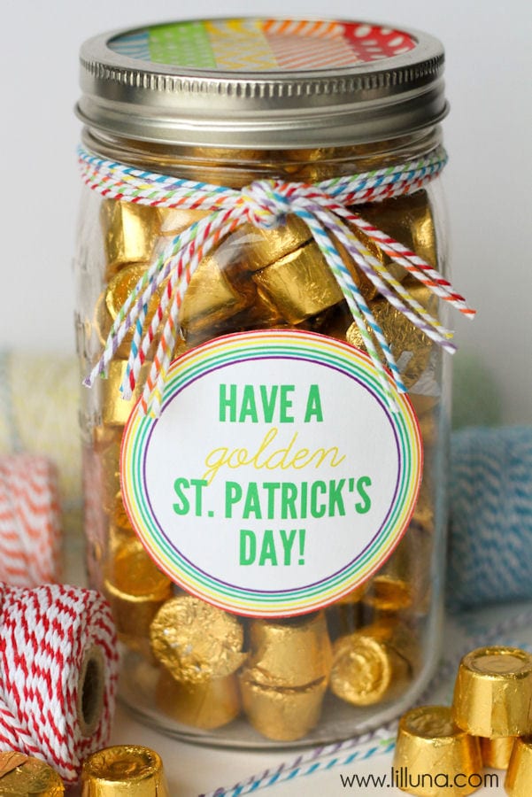 Cute and Easy St. Patrick's Day Gift idea with free print { lilluna.com } All you need is a jar, ribbon, label, washi tape, & rolos.