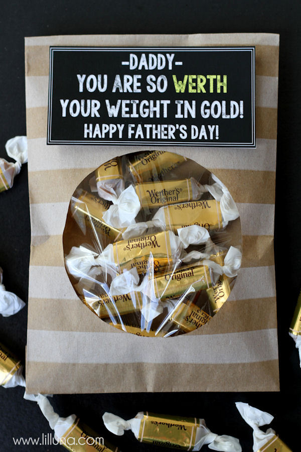 Super cute and simple Father's Day Gift - "WERTH" Your Weight in Gold print on { lilluna.com } 