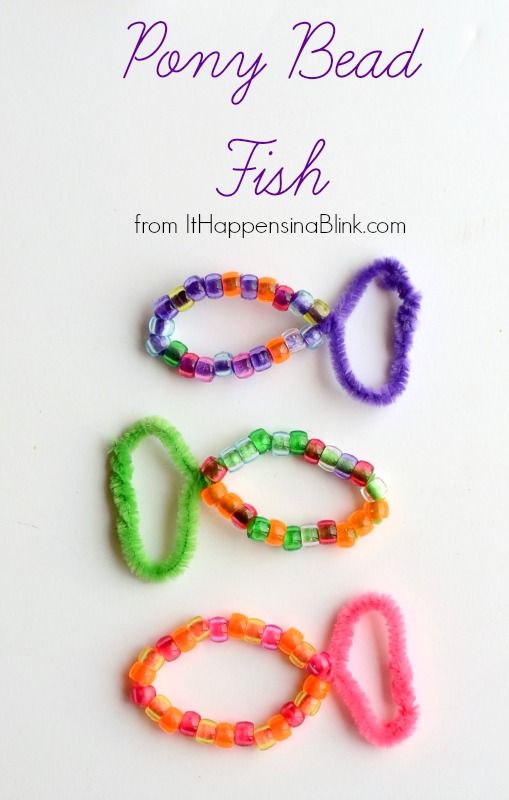 A collection of fun and quick crafts, perfect to keep the kids busy during the summer! Check it out on { lilluna.com } !!