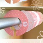 FREE Kids Closet Hanger Dividers - Printables on { lilluna.com } Such a great way to organize your closets!