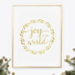 FREE Joy to the World Printable - download at { lilluna.com } Use as beautiful decor in your home or give as a gift!!