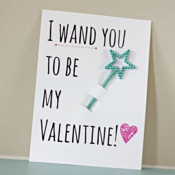 25+ Non-Treat Valentines - a roundup of non-treat valentine's printables on { lilluna.com }