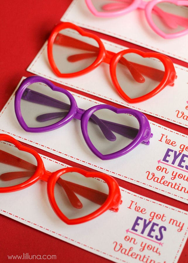 I've got my EYES on you, Valentine!! Free prints on { lilluna.com } A cute and fun treat!!