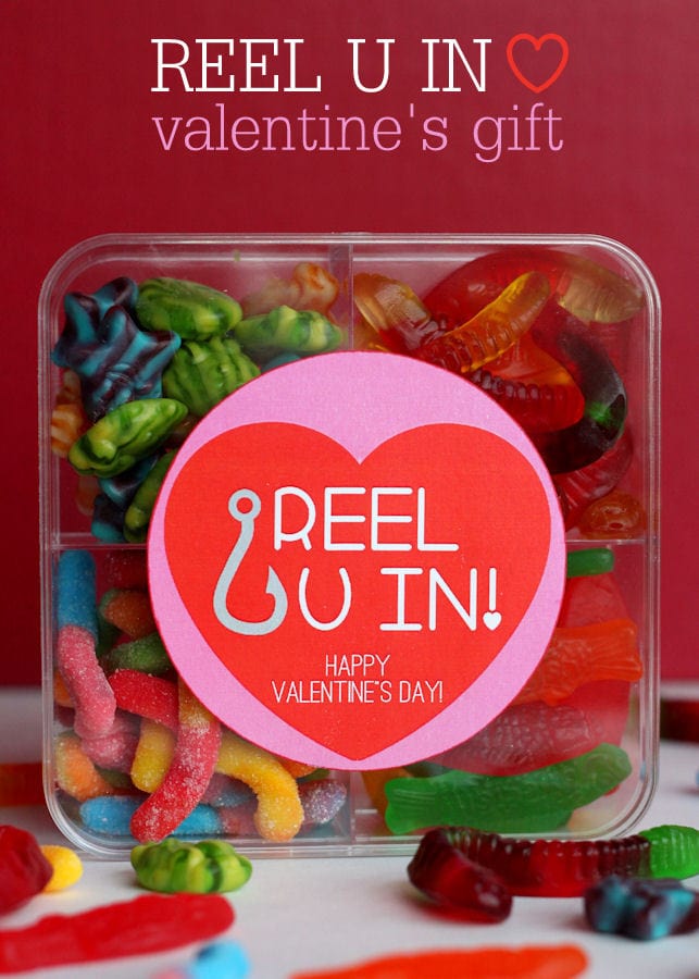 Adorable Reel U In Valentines Gift Idea with free print on { lilluna.com } So easy and takes just minutes to put together!