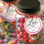 LOVE your Mug Valentine's gift idea - free tags on { lilluna.com } A simple and inexpensive idea!