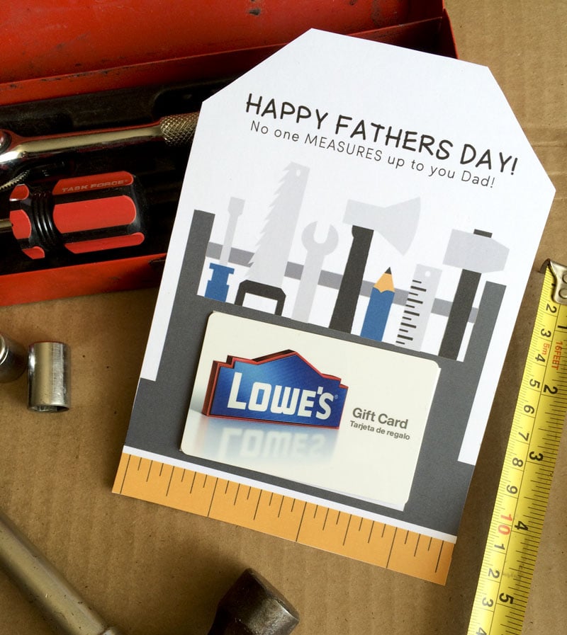 FREE Father's Day Printable Card that you can easily attach a gift card to - PERFECT! { lilluna.com }