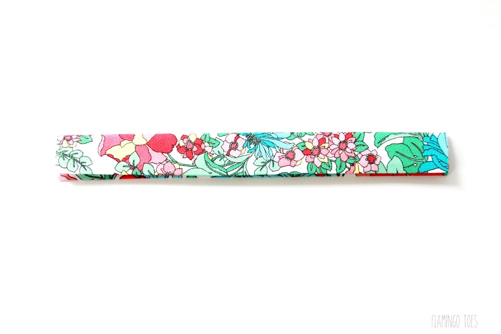 Kate Spade inspired Key Fobs - learn how to make them with this easy tutorial on { lilluna.com }