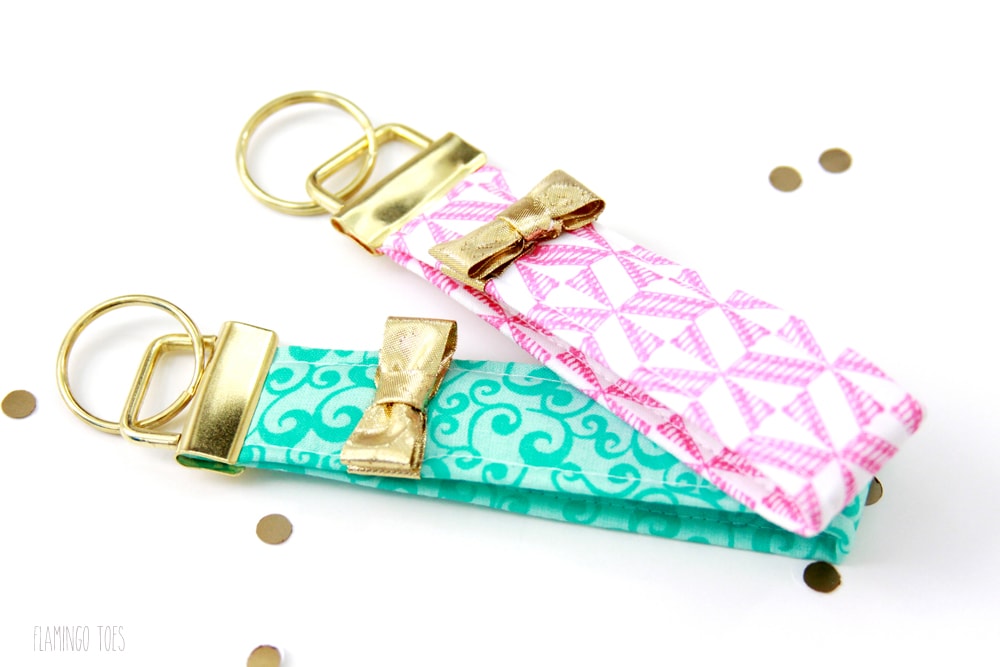 Kate Spade inspired Key Fobs - learn how to make them with this easy tutorial on { lilluna.com }