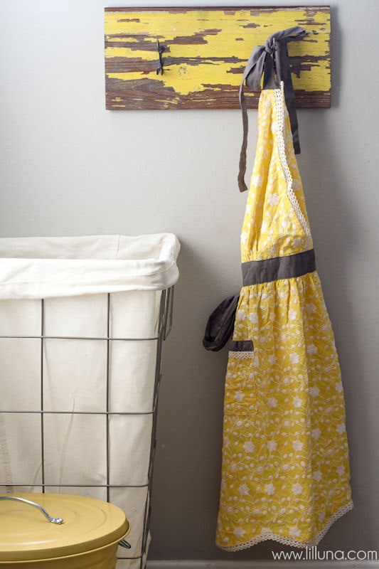 Beautiful Laundry Room Makeover on { lilluna.com }