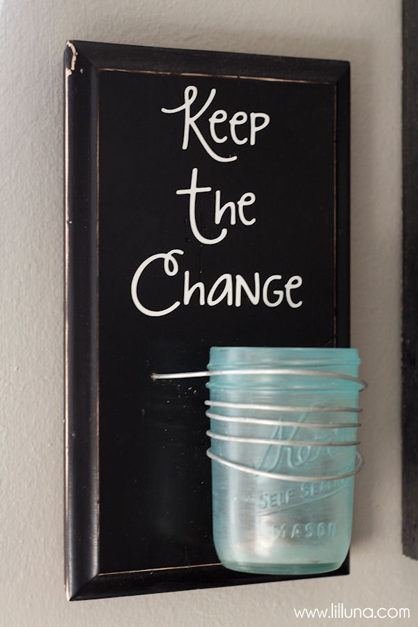 CUTE Keep the Change decor piece - perfect for laundry room! Tutorial on { lilluna.com }