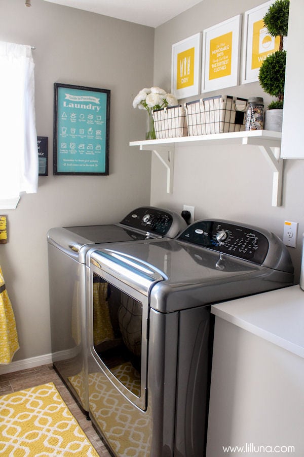 Beautiful Laundry Room Makeover on { lilluna.com }