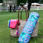 15 Minute Picnic Blanket tutorial made from 2 tablecloths, one that is cotton and soft and the other that is waterproof!! Get the tutorial on { lilluna.com }