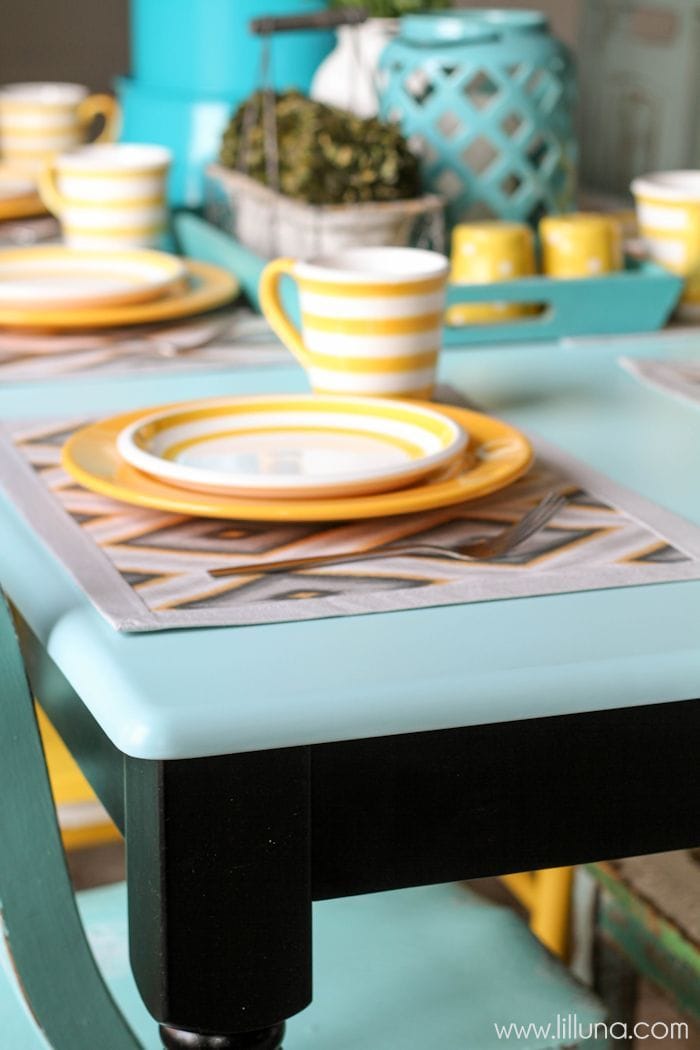 Beautiful Table Makeover tutorial on { lilluna.com }