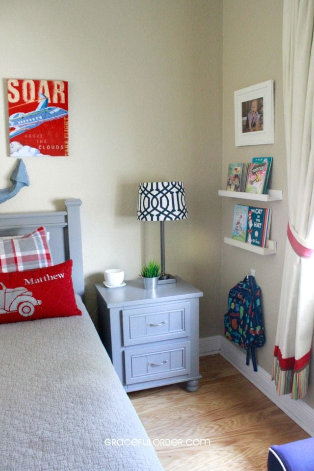 A roundup of lots of great boys rooms designs to help inspire your own boys room. See it on { lilluna.com }!