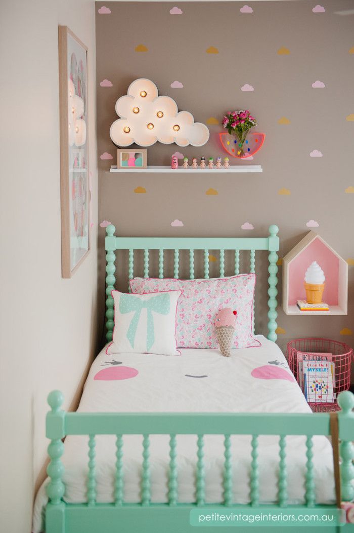 A roundup of gorgeous little girl rooms sure to give you some inspiration! Check it out on { lilluna.com }