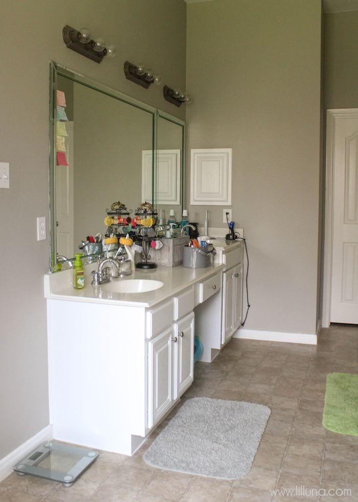 Master Bathroom Makeover on { lilluna.com } Great tips and ideas to help inspire your own creativity!!