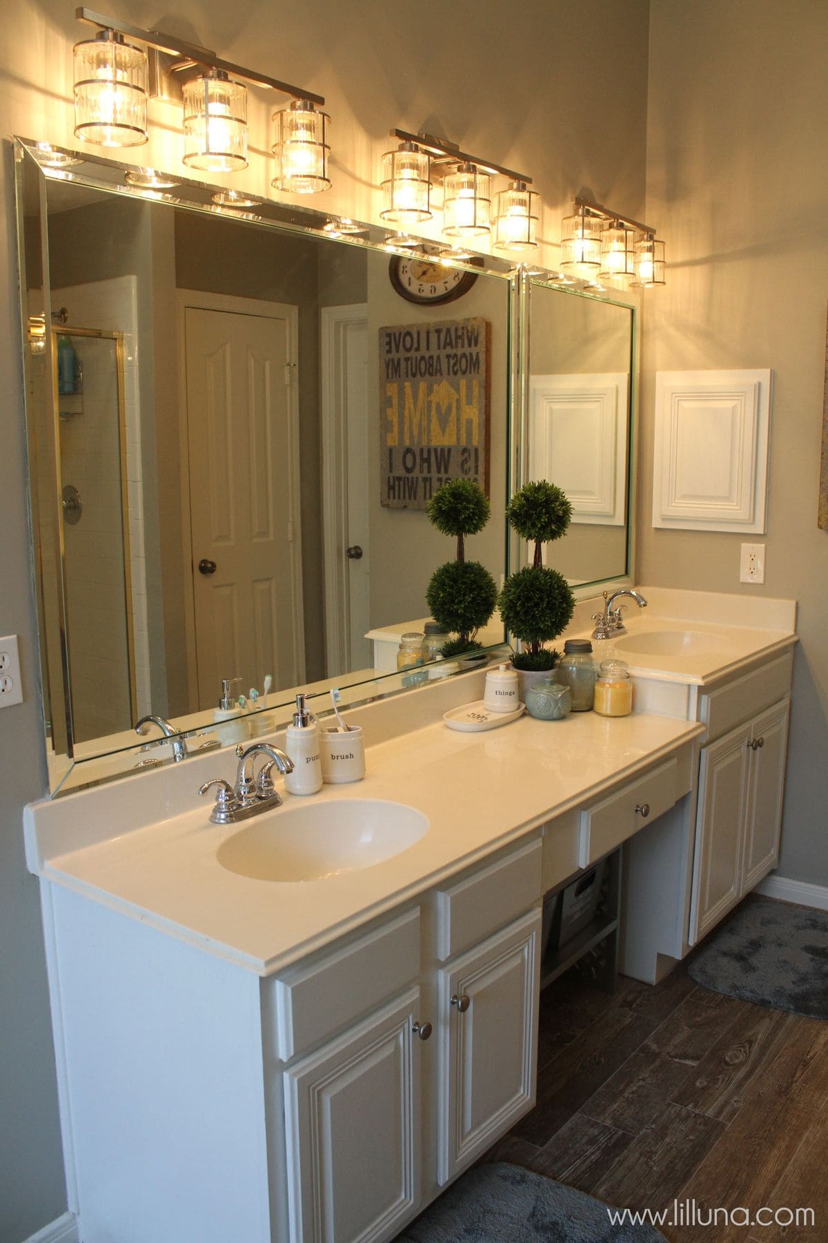 Master Bathroom Makeover on { lilluna.com } Great tips and ideas to help inspire your own creativity!!