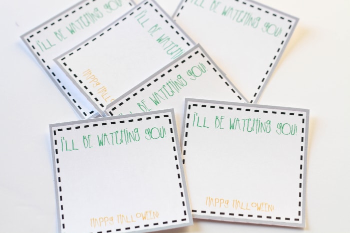 Halloween Penny Gifts - I'll be watching you!!! Perfect for parties or friends. Get the free tags on { lilluna.com }