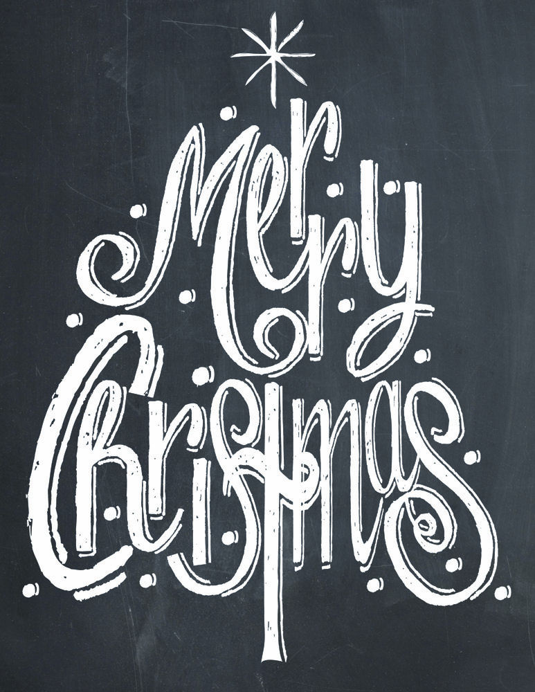 Merry Christmas Tree Chalk Print - Free Print on { lilluna.com } Put in a frame and you have cute Christmas decor or give as a gift!