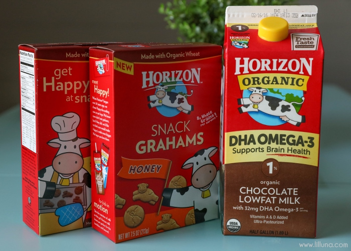 box of horizon snack grahams and chocolate milk