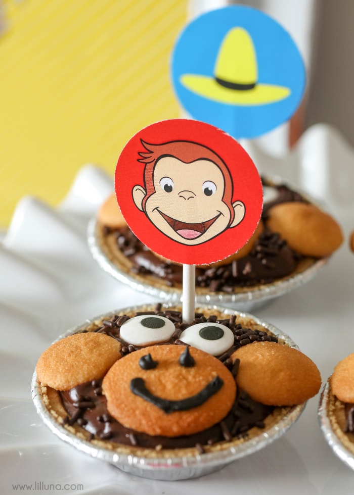 Curious George Party - free printables and recipe ideas to help you celebrate your favorite monkey - now streaming only on Hulu. #CuriousGeorgeonHulu