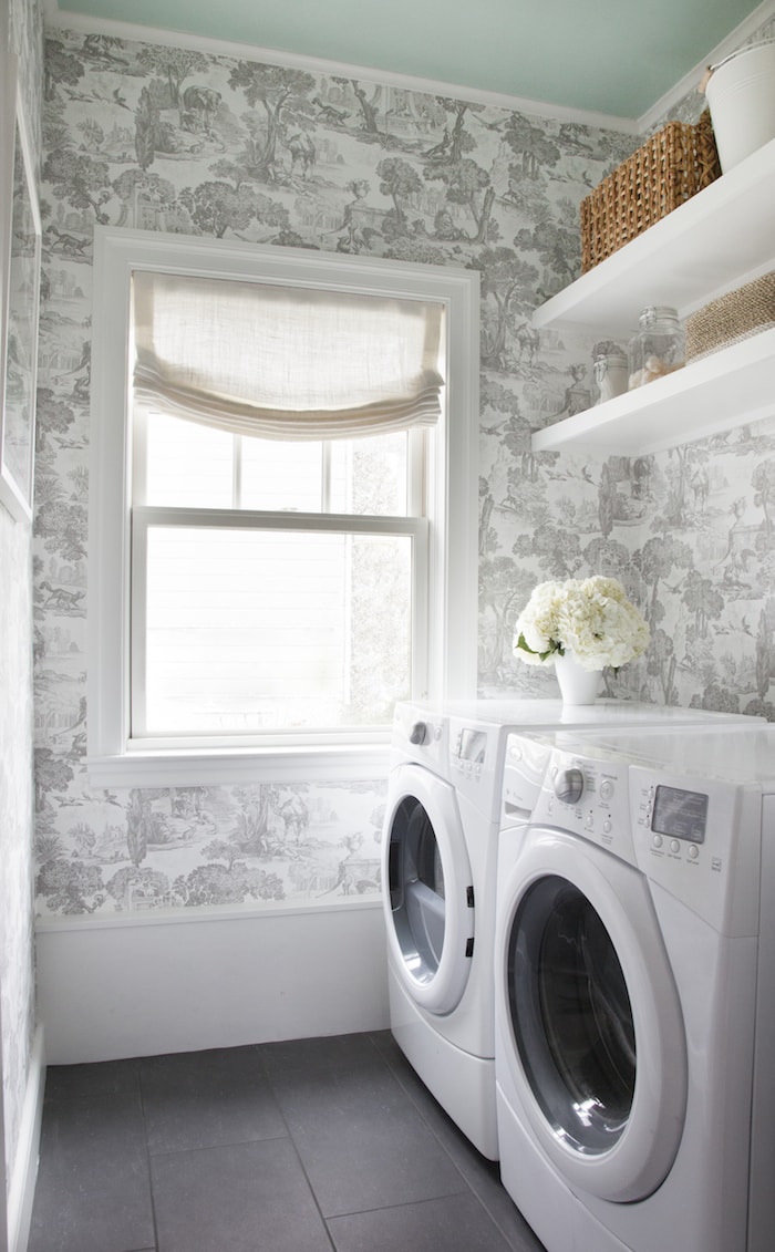 15+ Beautiful Laundry Rooms sure to inspire you for your own laundry room! { lilluna.com }
