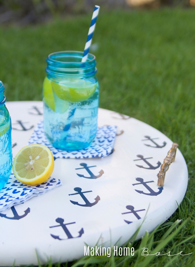 DIY Nautical Beverage Tray on { lilluna.com }