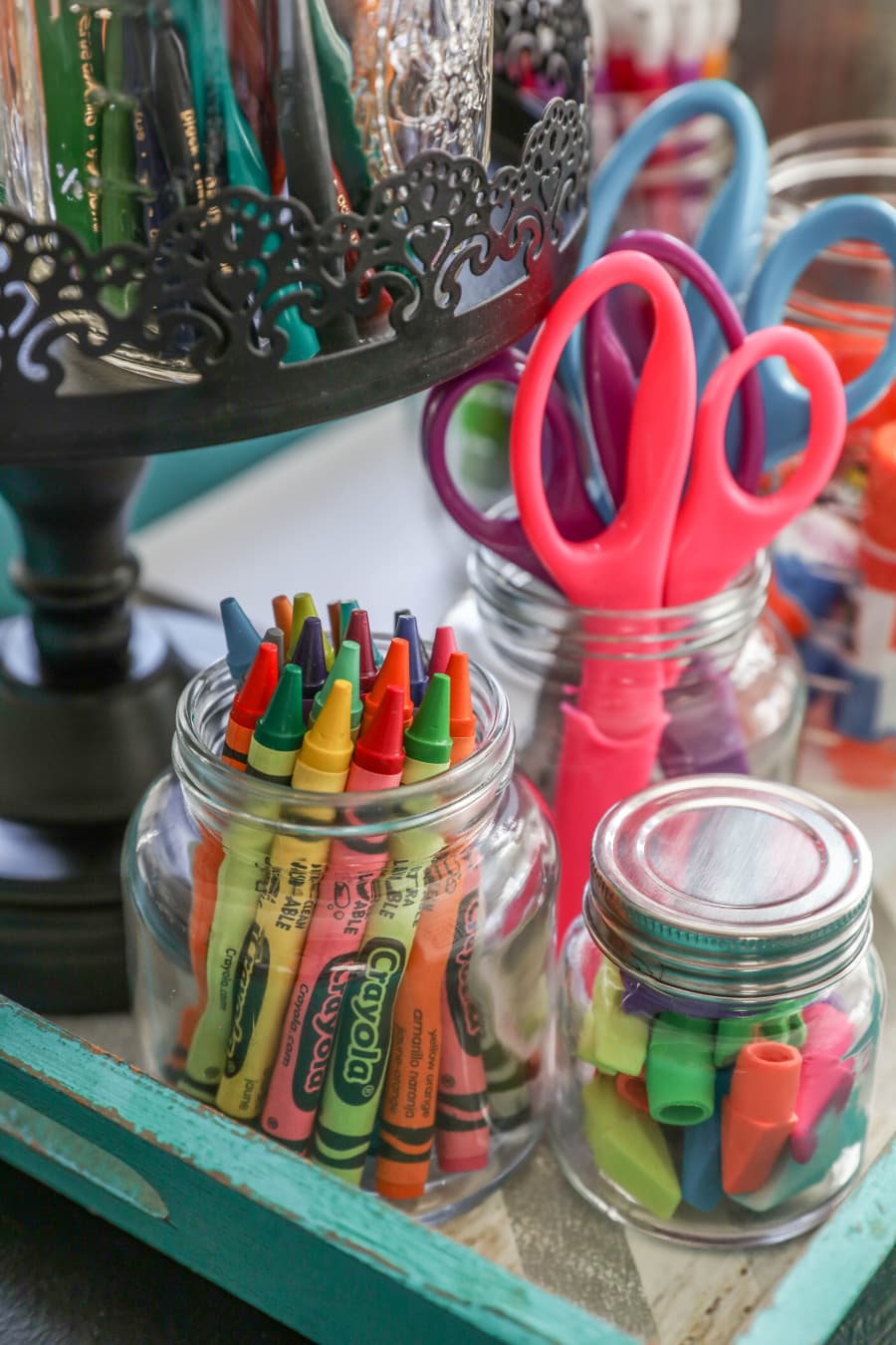 DIY Homework Station - a place for all the supplies to help the kids get homework done more efficiently and more stress-free PLUS more Back 2 School tips!