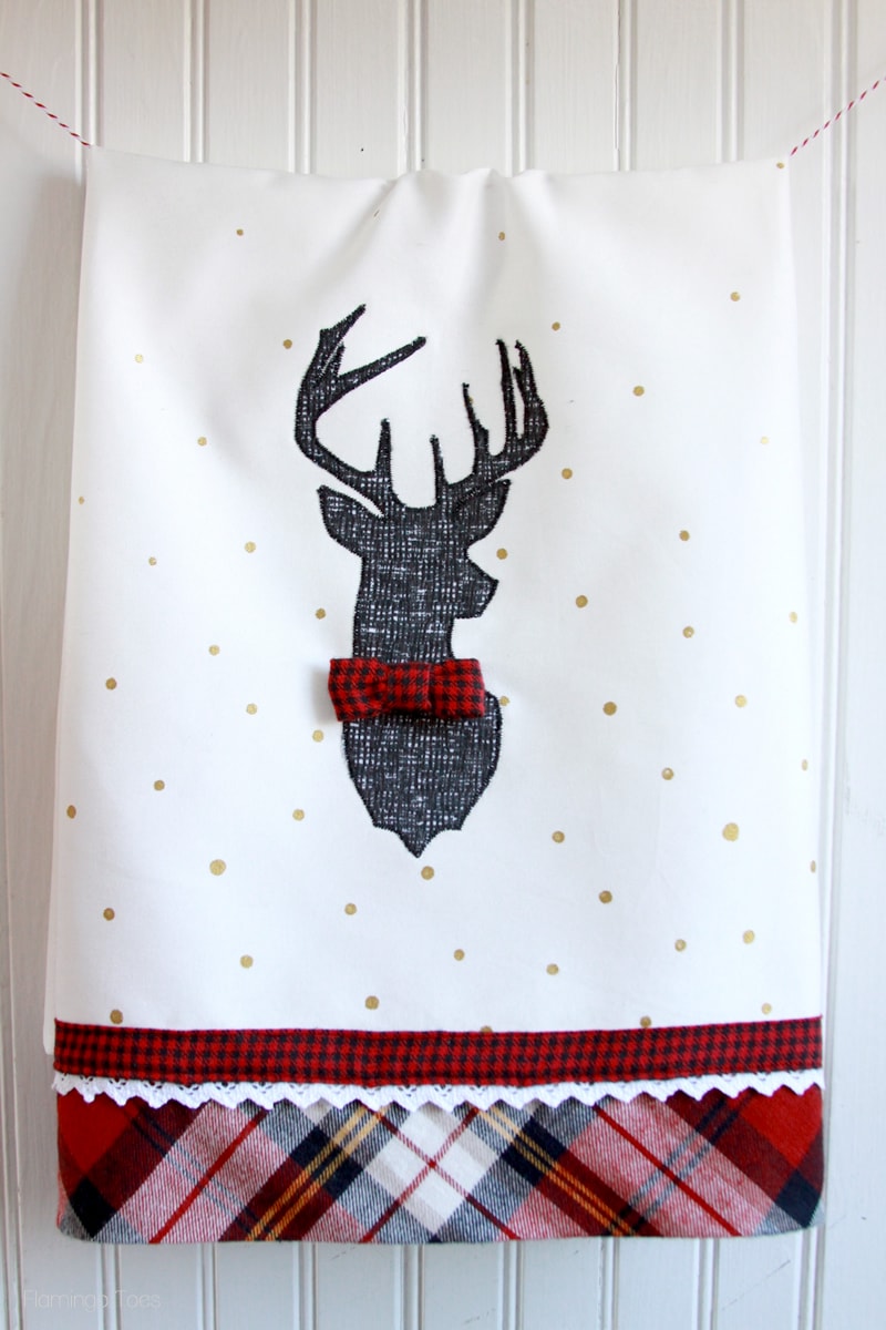 Adorable and Stylish Christmas Deer Dish Towel Tutorial { lilluna.com } Supplies needed are - fabric, fusible webbing, lace, and paint to make this super cute towel!!