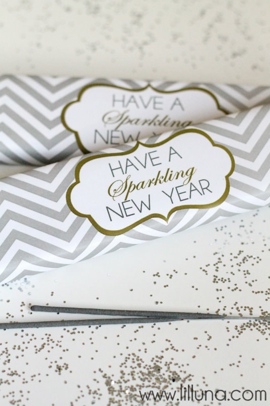 Have a Sparkling New Years Printable. CUTE idea!! { lilluna.com }