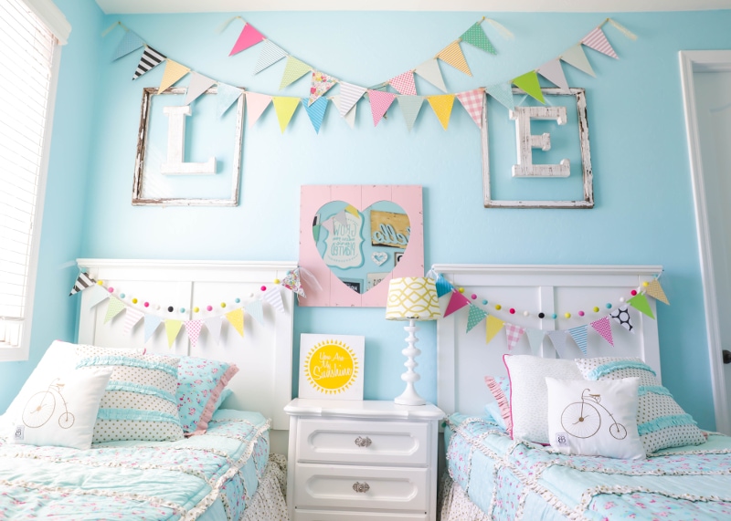 Girls room hot sale bunting