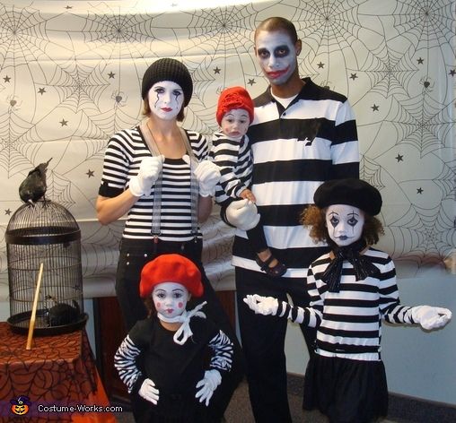 halloween costume family - 7