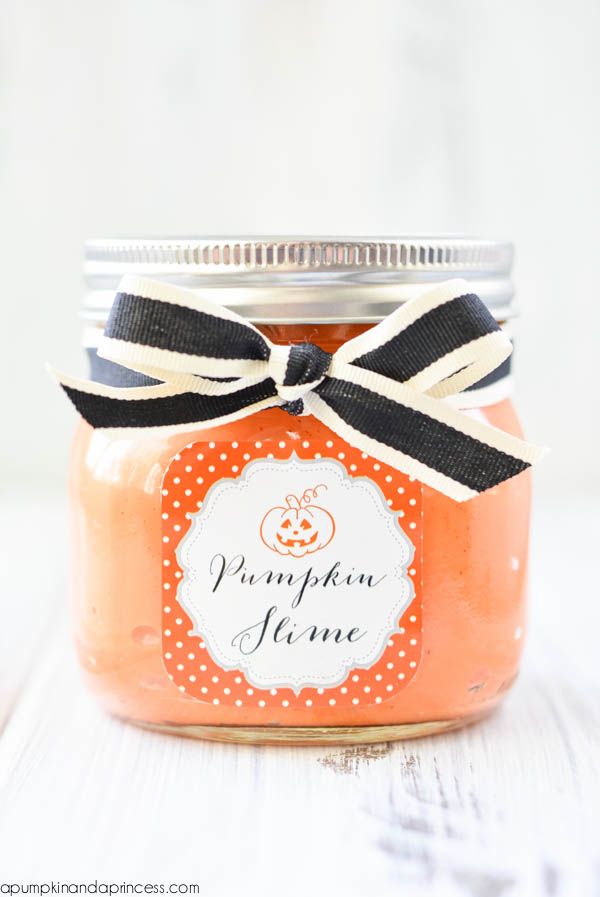 20+ Non-Candy Halloween Treats on { lilluna.com }!! Fun and cute little treats, perfect as party favors, gifts, and goodies!